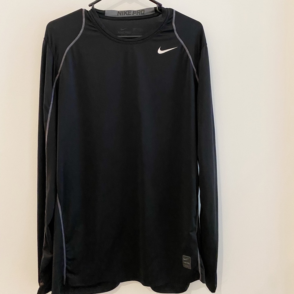 Nike - Long-Sleeve Fitted Workout Shirt